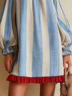 Ondine | Mini Robe Rayée Bleu et Blanc à Épaules Dénudées et Ourlet Contrasté