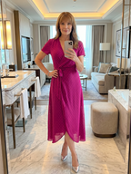 Priya | Vestido midi cruzado con estampado floral y manga corta