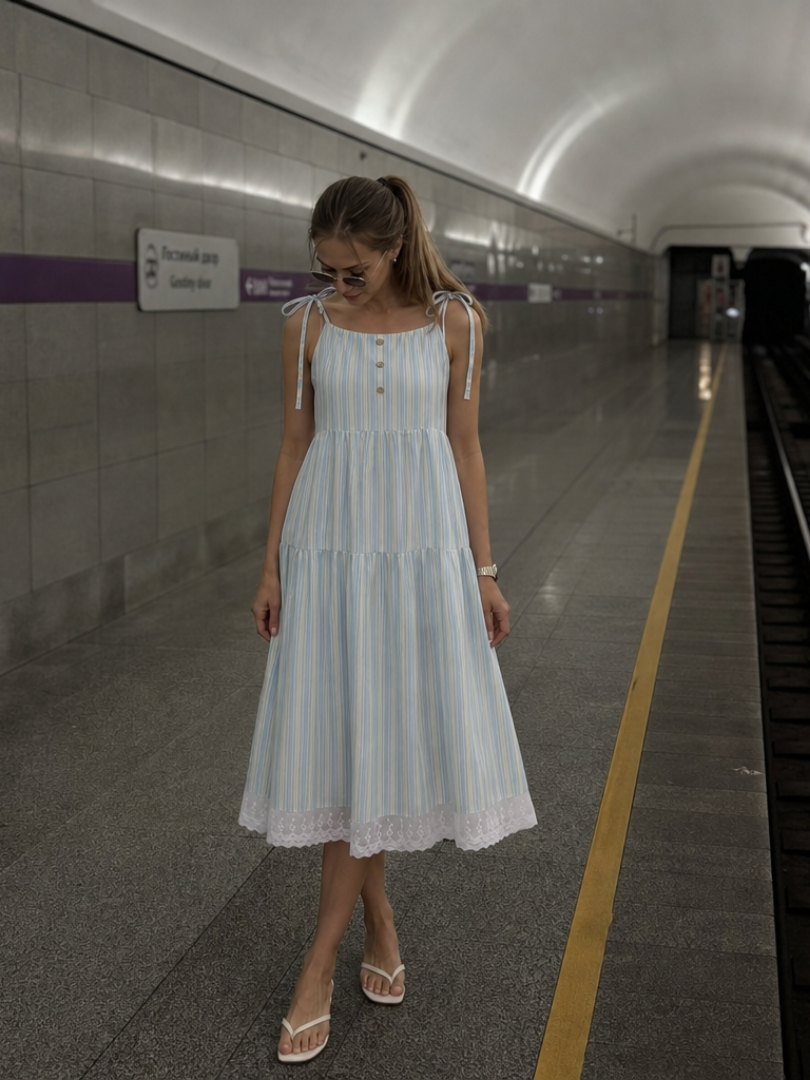 Nathalia | Vestido midi de tirantes anudables con estampado de rayas