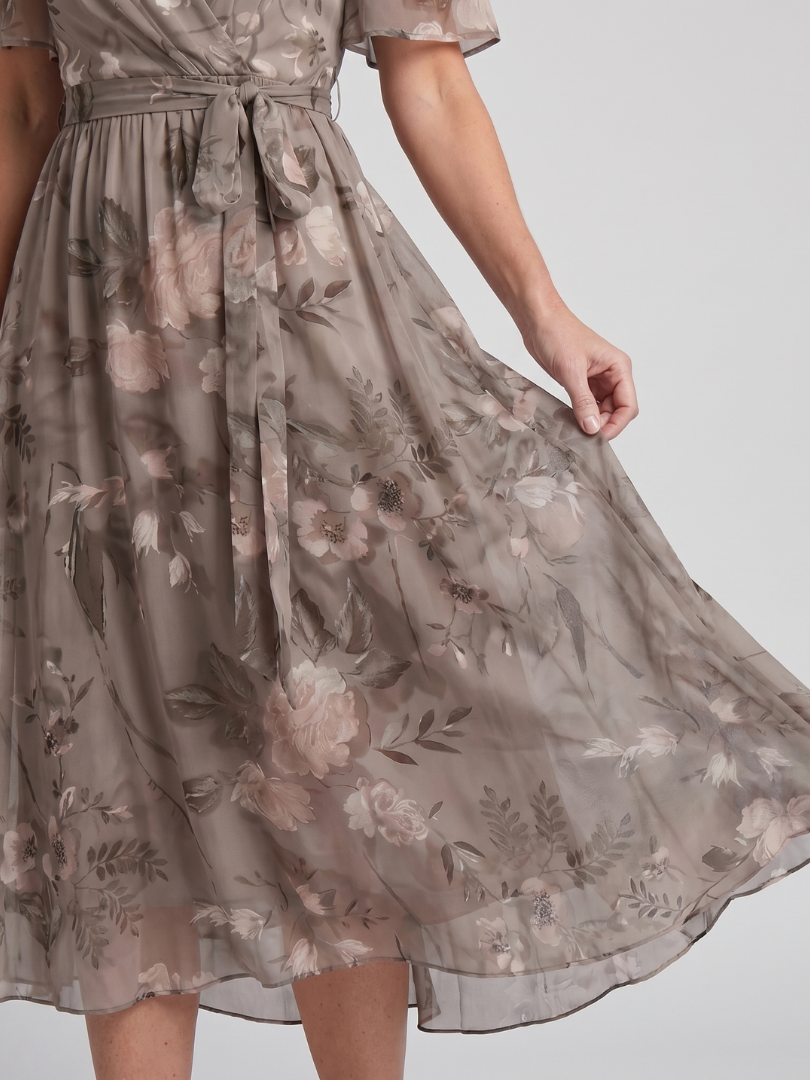 Mirabel | Vestido midi con estampado floral, mangas con volante y cintura fruncida