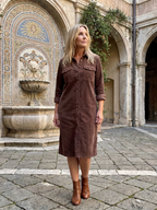 Pema | Vestido midi de manga larga con bolsillos tipo parche