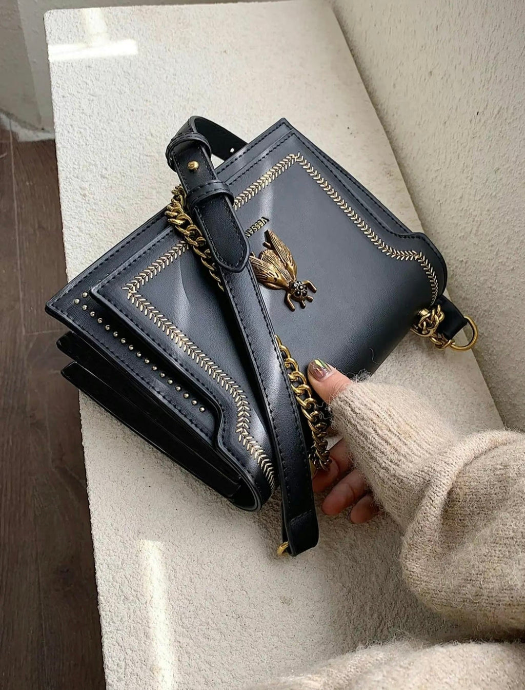 ΤΣΑΝΤΑ KATÉLORIA CHAIN