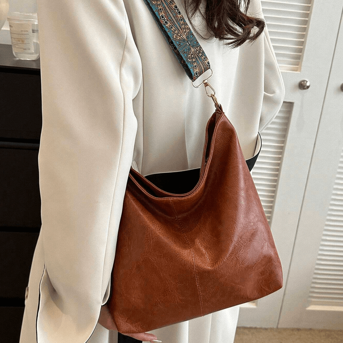 Alba’s Textured Carry | Τσάντα Ώμου