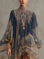 Danae & Melina - Vestido Mini en Chifón Irregular Cuello Alto con Estampado Barroco Azul Marino